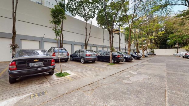 Foto 31 do(a) Apartamento de 3 quartos à venda em Vila Sofia, São Paulo
