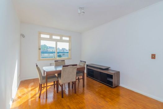 Foto 2 do(a) Apartamento de 2 quartos à venda em Petrópolis, Porto Alegre