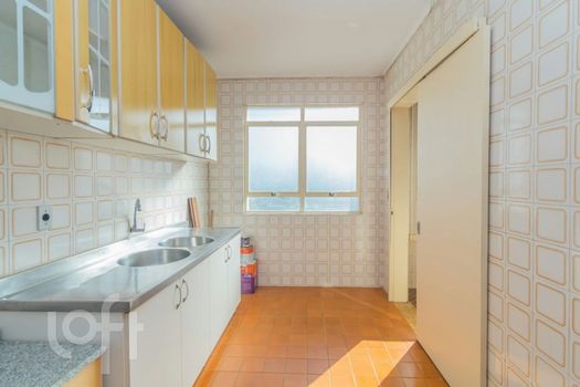 Foto 16 do(a) Apartamento de 2 quartos à venda em Petrópolis, Porto Alegre