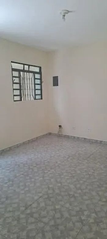 Foto 2 do(a) Casa de 4 quartos à venda em Chácara Santana, São Paulo
