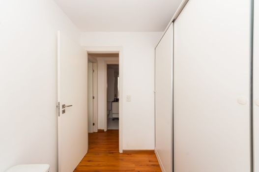 Foto 14 do(a) Apartamento de 2 quartos à venda em Centro, Curitiba