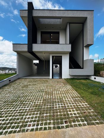 Foto 1 do(a) Casa de 3 quartos à venda em Vila Oliveira, Mogi das Cruzes