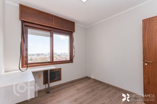 Foto 12 do(a) Apartamento de 3 quartos à venda em Vila Ipiranga, Porto Alegre