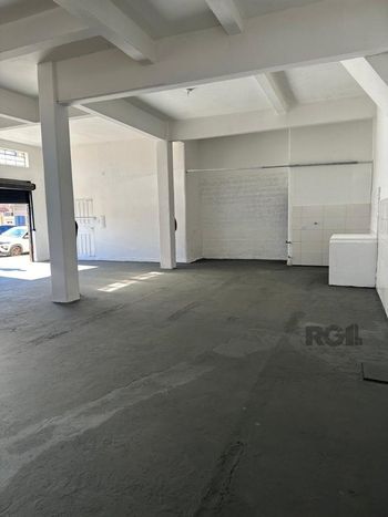Foto 4 do(a) Loja false para alugar em São Geraldo, Porto Alegre
