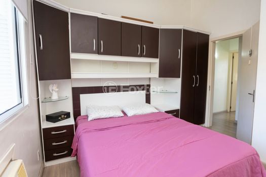 Foto 8 do(a) Casa em Condomínio de 2 quartos à venda em Humaitá, Porto Alegre