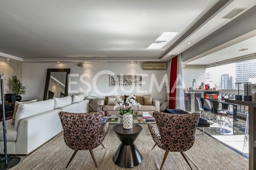 Foto 4 do(a) Apartamento de 3 quartos à venda em Vila Nova Conceição, São Paulo