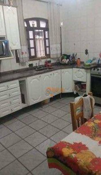 Foto 6 do(a) Casa de 3 quartos à venda em Jardim Presidente Dutra, Guarulhos