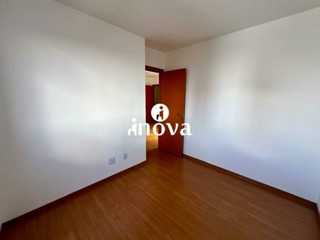 Foto 9 do(a) Apartamento de 2 quartos à venda em Conjunto Guanabara, Uberaba