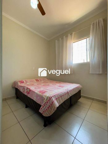 Foto 2 do(a) Casa de 3 quartos à venda em Vila Tibério, Ribeirão Preto