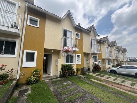 Foto 1 do(a) Casa de 3 quartos à venda em Parque Munhoz, São Paulo
