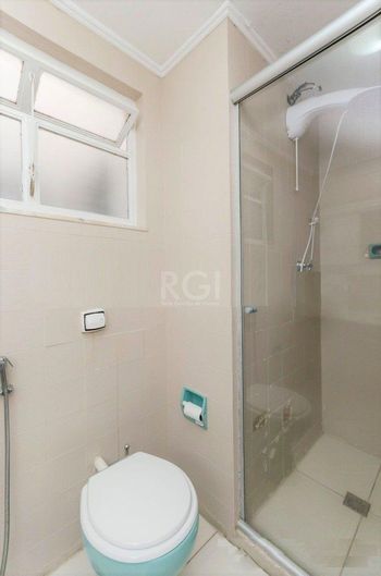 Foto 7 do(a) Flat de 3 quartos à venda em Menino Deus, Porto Alegre