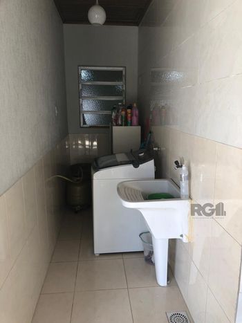 Foto 16 do(a) Casa de 2 quartos à venda em Vila Jardim América, Cachoeirinha