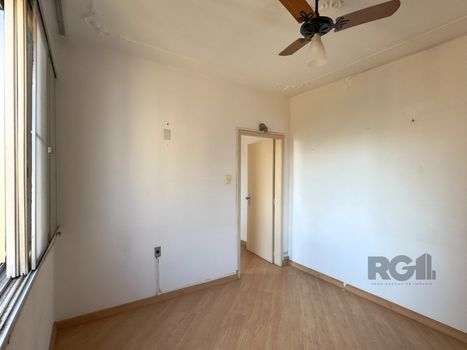 Foto 4 do(a) Apartamento de 2 quartos à venda em Centro Histórico, Porto Alegre