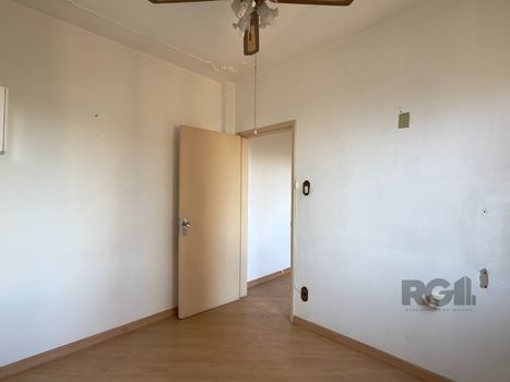 Foto 11 do(a) Apartamento de 2 quartos à venda em Centro Histórico, Porto Alegre