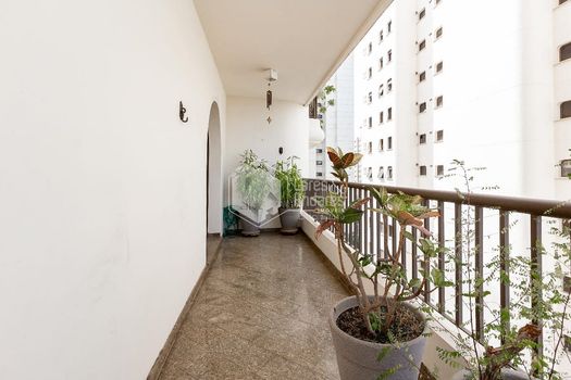 Foto 14 do(a) Apartamento de 3 quartos à venda em Indianópolis, São Paulo