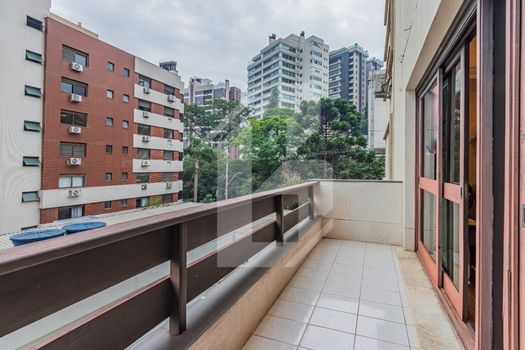 Foto 8 do(a) Apartamento de 3 quartos à venda em Bela Vista, Porto Alegre