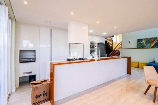 Foto 10 do(a) Casa em Condomínio de 4 quartos à venda em Jardim Morumbi, Londrina