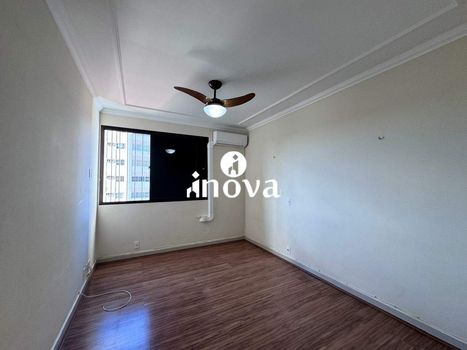 Foto 17 do(a) Apartamento de 5 quartos à venda em Centro, Uberaba