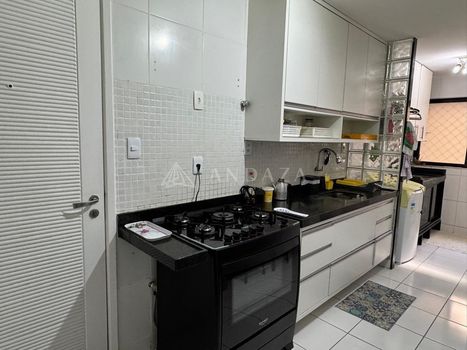 Foto 12 do(a) Apartamento de 4 quartos à venda em Ponta Verde, Maceió