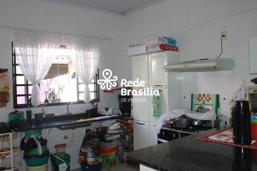 Foto 6 do(a) Casa de 4 quartos à venda em Guará I, Brasília