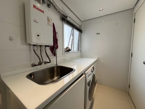 Foto 18 do(a) Flat de 3 quartos à venda em Menino Deus, Porto Alegre