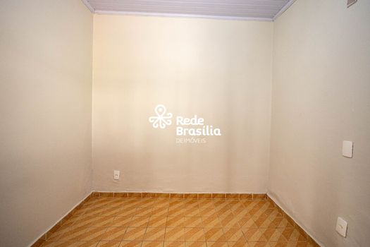 Foto 12 do(a) Casa de 1 quartos para alugar em Guará I, Brasília