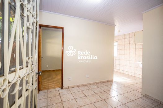 Foto 4 do(a) Casa de 1 quartos para alugar em Guará I, Brasília