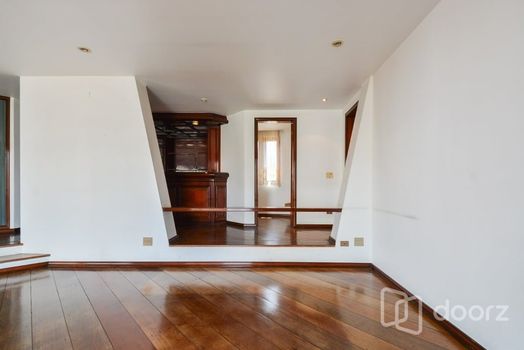 Foto 4 do(a) Apartamento de 4 quartos à venda em Pacaembu, São Paulo