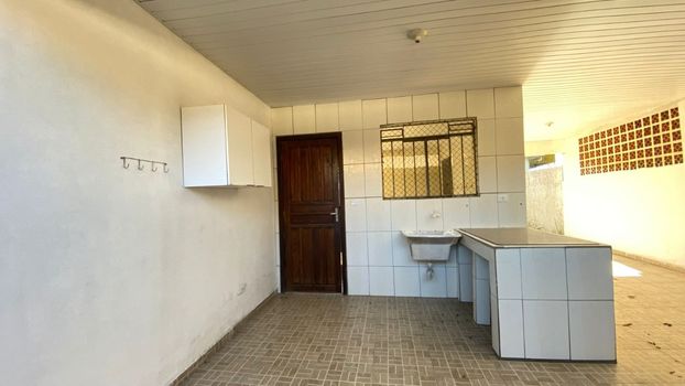 Foto 7 do(a) Casa de 2 quartos para alugar em Jardim Iguaçu, Paranaguá