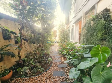 Foto 15 do(a) Casa de 5 quartos à venda em Jardim Luzitânia, São Paulo