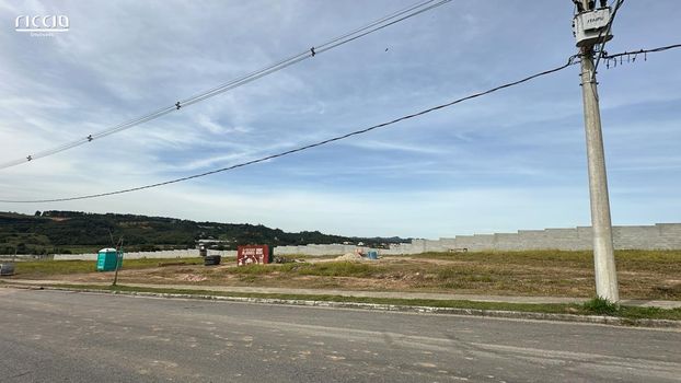 Foto 1 do(a) Terreno false à venda em Condomínio Recanto da Baronesa, São José dos Campos