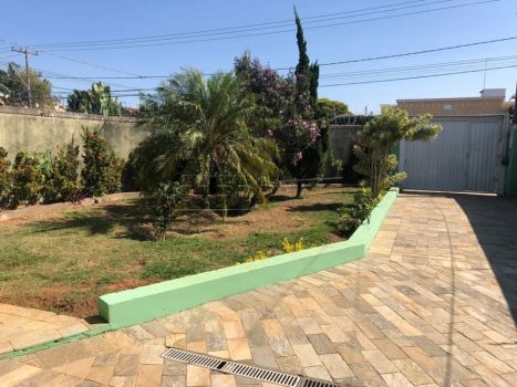 Foto 9 do(a) Casa de 3 quartos à venda em Parque Santa Felícia Jardim, São Carlos