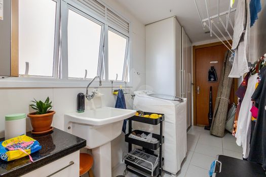 Foto 17 do(a) Apartamento de 3 quartos à venda em Jardim Europa, Porto Alegre