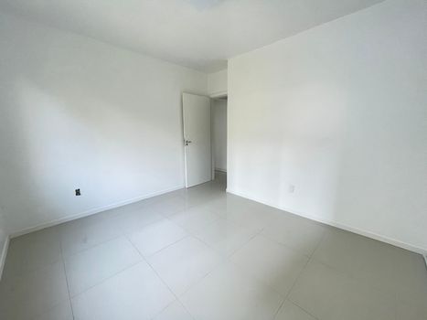 Foto 13 do(a) Apartamento de 2 quartos para alugar em Carvoeira, Florianópolis