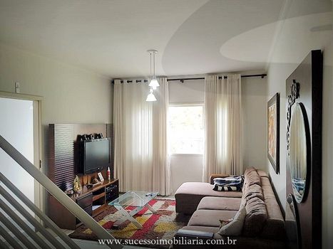Foto 1 do(a) Casa de 3 quartos à venda em Vila Nova Socorro, Mogi das Cruzes