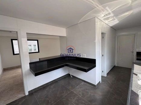Foto 7 do(a) Cobertura de 5 quartos à venda em Lourdes, Belo Horizonte