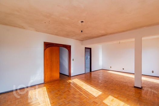Foto 3 do(a) Apartamento de 3 quartos à venda em Jardim Europa, Porto Alegre