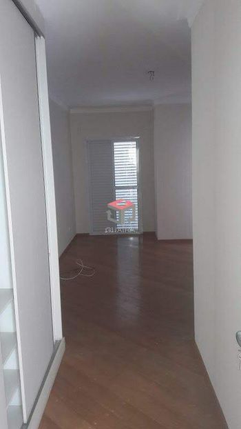 Foto 24 do(a) Casa de 4 quartos à venda em Vila Alpina, Santo André