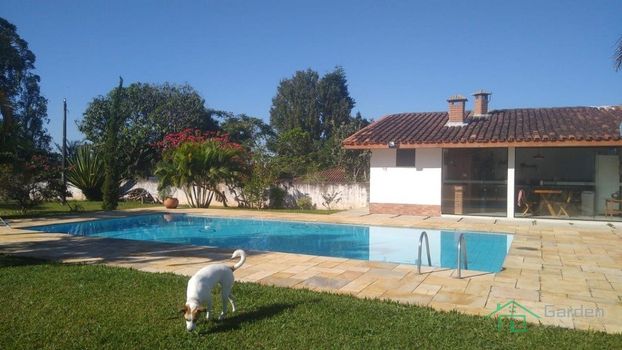 Foto 2 do(a) Fazenda / Sítio / Chácara de 4 quartos à venda em null, Igaratá