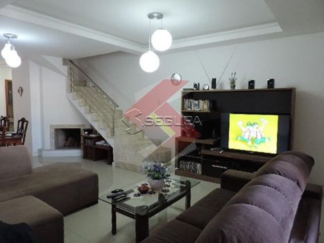 Foto 5 do(a) Casa de 2 quartos à venda em Niterói, Canoas