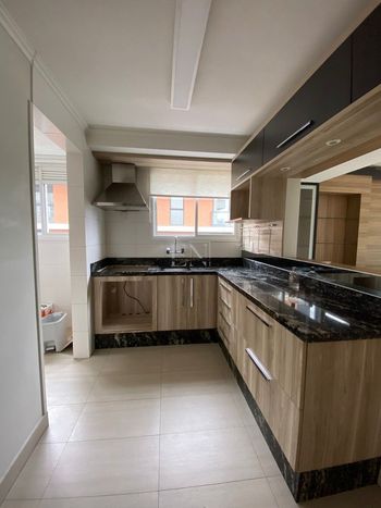 Foto 3 do(a) Apartamento de 2 quartos à venda em Petrópolis, Porto Alegre