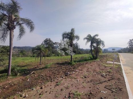 Foto 2 do(a) Terreno false à venda em null, Presidente Lucena