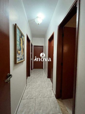 Foto 10 do(a) Casa de 4 quartos à venda em Santa Maria, Uberaba
