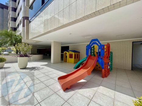 Foto 3 do(a) Cobertura de 4 quartos à venda em Ponta Verde, Maceió