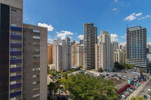 Foto 5 do(a) Apartamento de 3 quartos à venda em Vila Nova Conceição, São Paulo