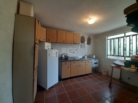 Foto 34 do(a) Casa de 3 quartos à venda em Jardim Isabel, Porto Alegre