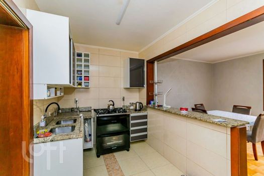 Foto 7 do(a) Apartamento de 4 quartos à venda em Navegantes, Porto Alegre