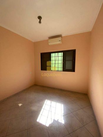Foto 9 do(a) Casa de 4 quartos à venda em Jardim Califórnia, Ribeirão Preto
