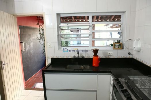 Foto 10 do(a) Casa de 3 quartos à venda em Jabaquara, São Paulo