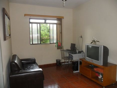 Foto 10 do(a) Casa de 5 quartos à venda em Glória, Belo Horizonte